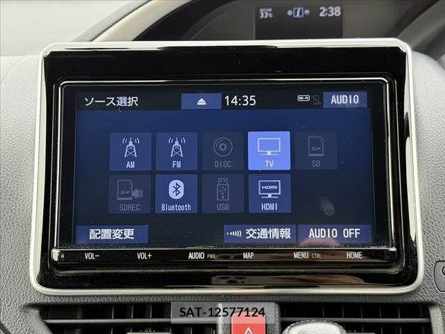 Toyota VOXY 2021-04 7880363-5