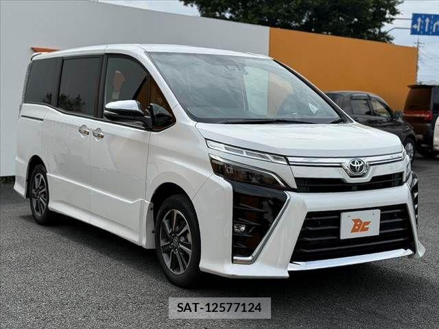 Toyota VOXY 2021-04 7880363-7