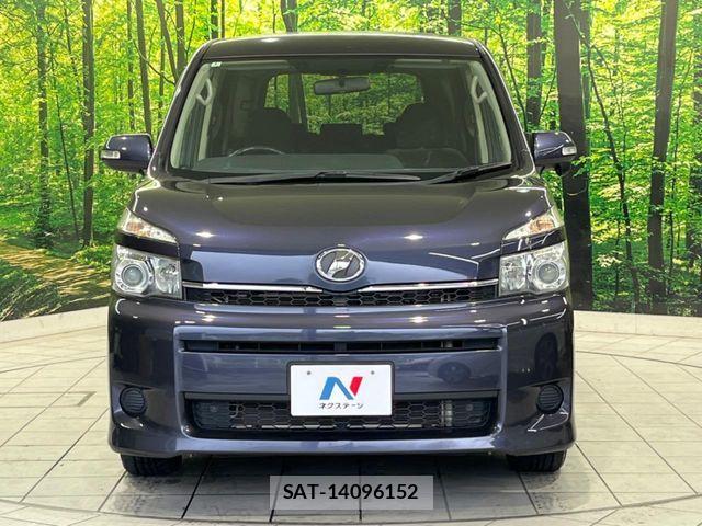 Toyota VOXY 2012-01 7880397-14