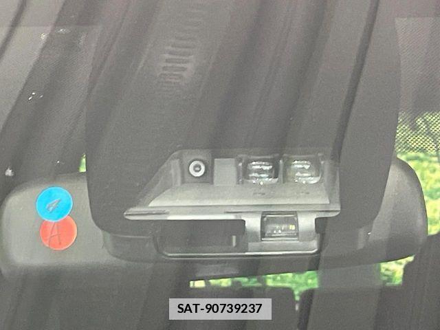 Toyota VOXY 2019-07 7880378-5
