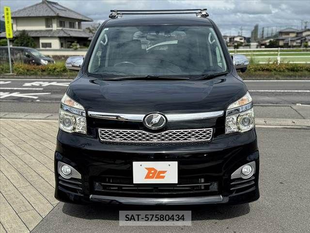 Toyota VOXY 2013-09 7880394-8
