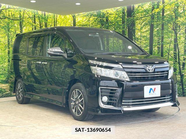 Toyota VOXY 2015-08 7880386-16