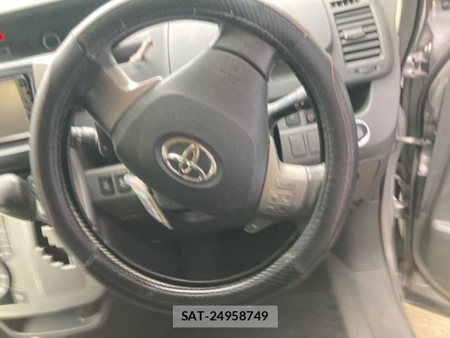 Toyota VOXY 2009-07 7880411-13