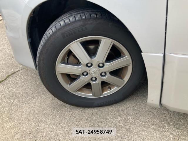 Toyota VOXY 2009-07 7880411-5