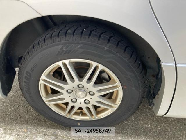 Toyota VOXY 2009-07 7880411-6