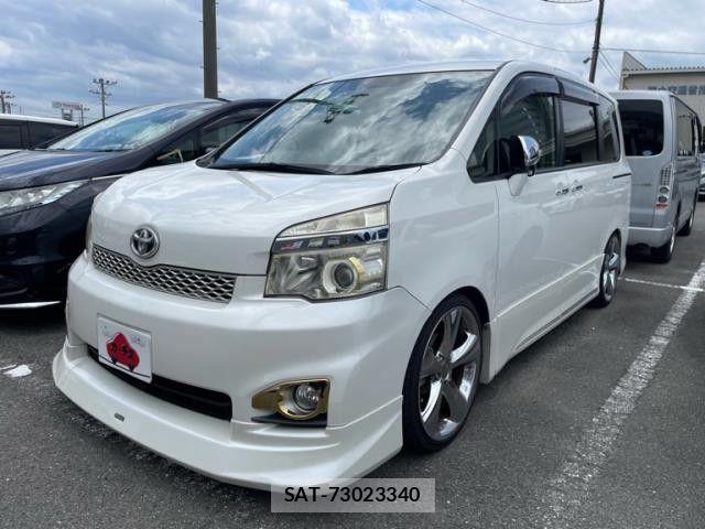 Toyota VOXY 2013-10 7880396-0