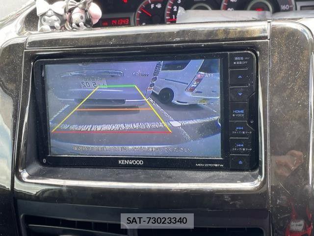 Toyota VOXY 2013-10 7880396-4