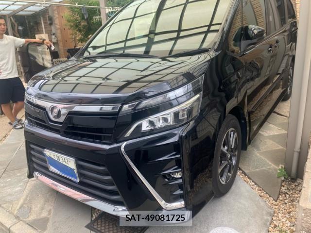 Toyota VOXY 2017-08 7880377-0