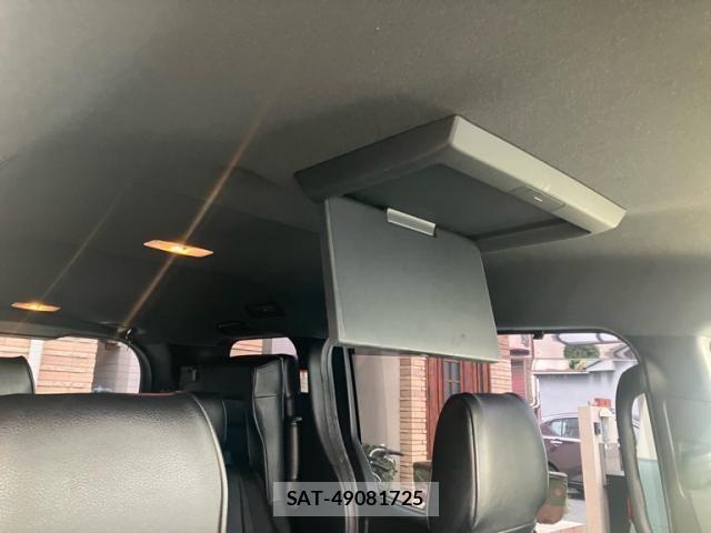 Toyota VOXY 2017-08 7880377-13