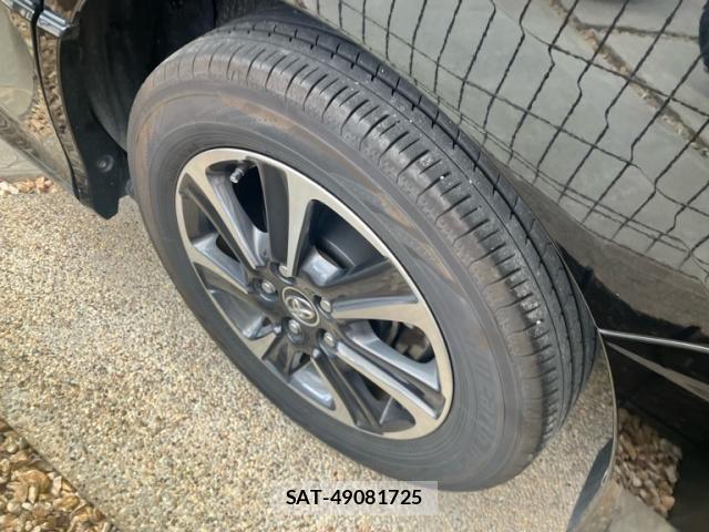 Toyota VOXY 2017-08 7880377-8