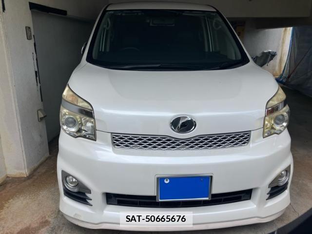 Toyota VOXY 2013-09 7880404-0