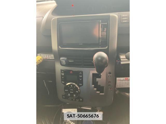 Toyota VOXY 2013-09 7880404-15