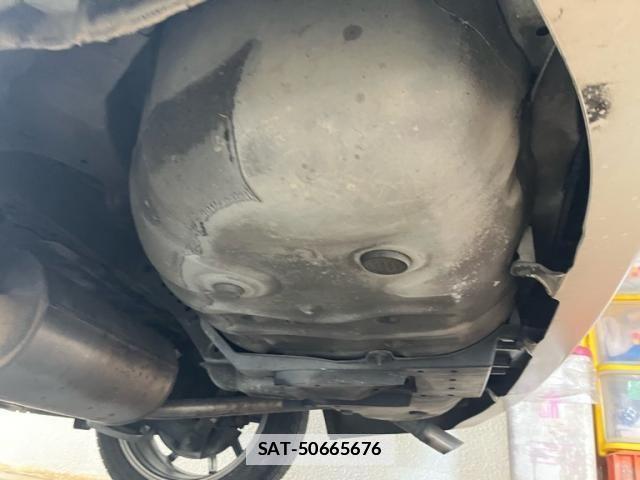 Toyota VOXY 2013-09 7880404-25