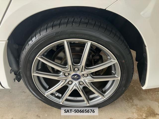 Toyota VOXY 2013-09 7880404-8