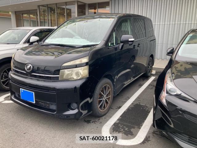 Toyota VOXY 2010-07 7880408-2