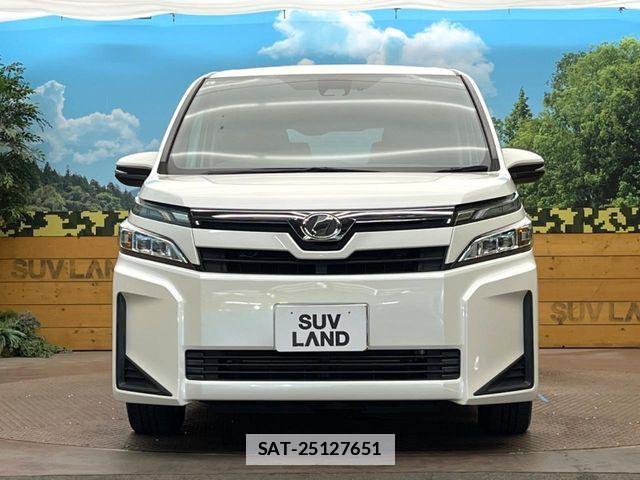 Toyota VOXY 2017-08 7903604-14