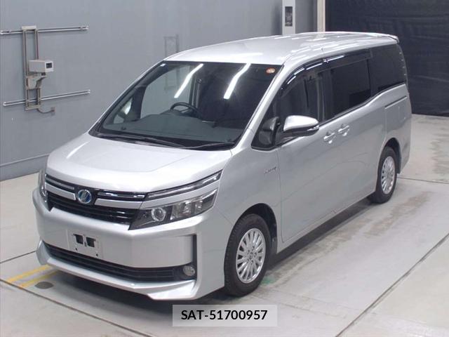 Toyota VOXY 2015-04 7891127-0