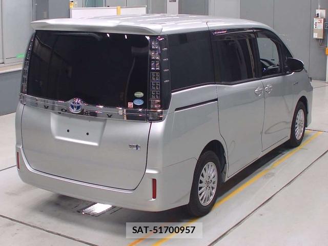 Toyota VOXY 2015-04 7891127-3