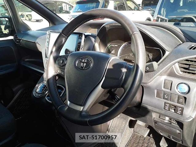 Toyota VOXY 2015-04 7891127-8
