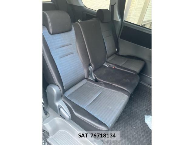 Toyota VOXY 2007-10 7903608-11