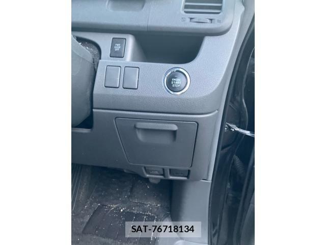 Toyota VOXY 2007-10 7903608-14