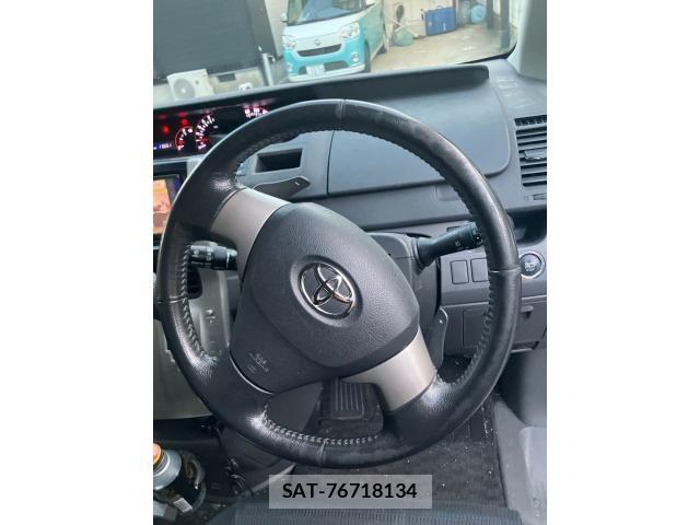 Toyota VOXY 2007-10 7903608-15
