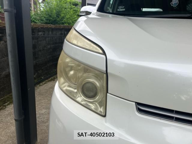 Toyota VOXY 2008-11 7903610-1