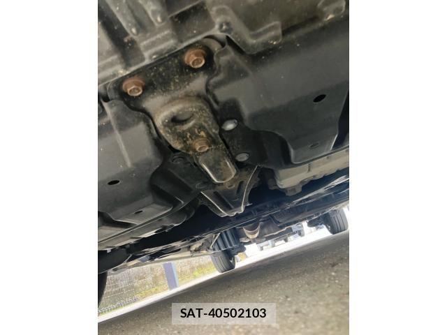 Toyota VOXY 2008-11 7903610-2