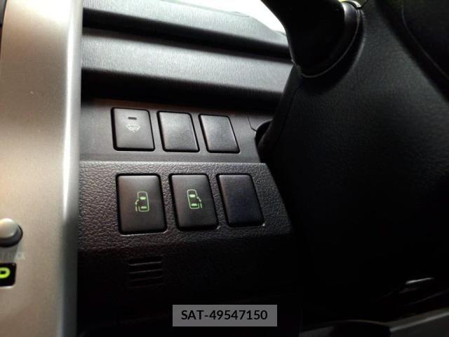 Toyota VOXY 2011-06 7903606-12