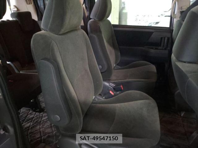 Toyota VOXY 2011-06 7903606-21