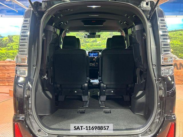 Toyota VOXY 2020-08 7903603-10