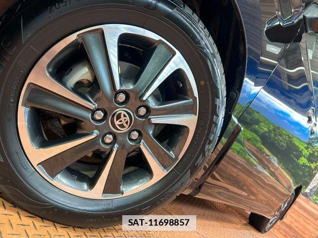 Toyota VOXY 2020-08 7903603-13