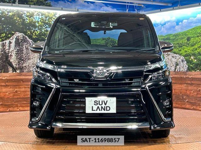 Toyota VOXY 2020-08 7903603-14