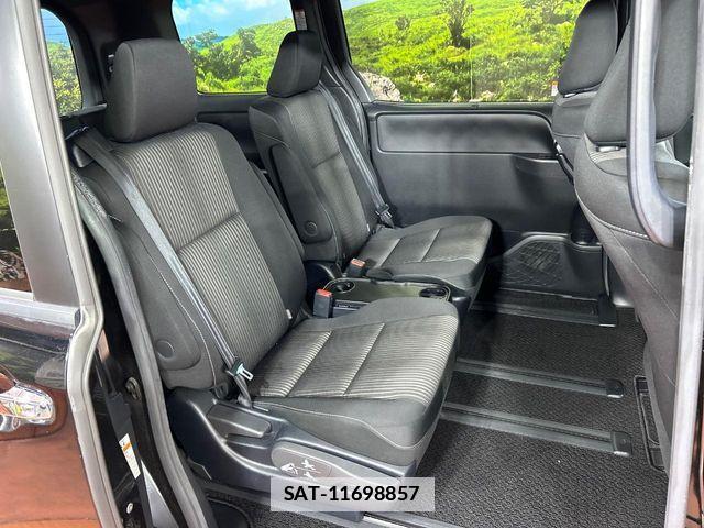 Toyota VOXY 2020-08 7903603-8