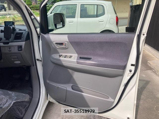 Toyota VOXY 2002-12 7903609-11