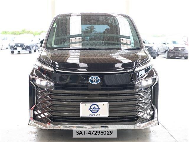 Toyota VOXY 2023-03 7903601-20