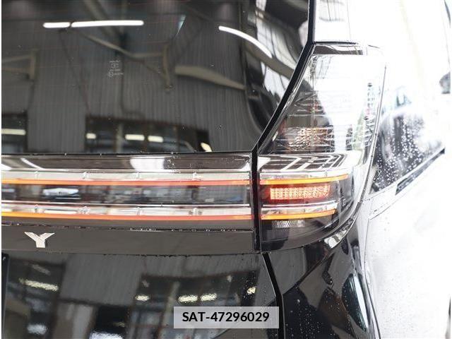 Toyota VOXY 2023-03 7903601-26