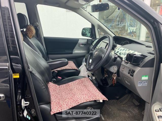 Toyota VOXY 2005-07 7903612-6