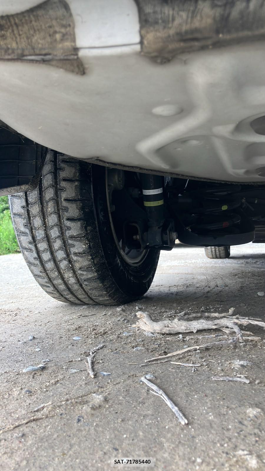 Toyota VOXY 2019-04 7175241-27