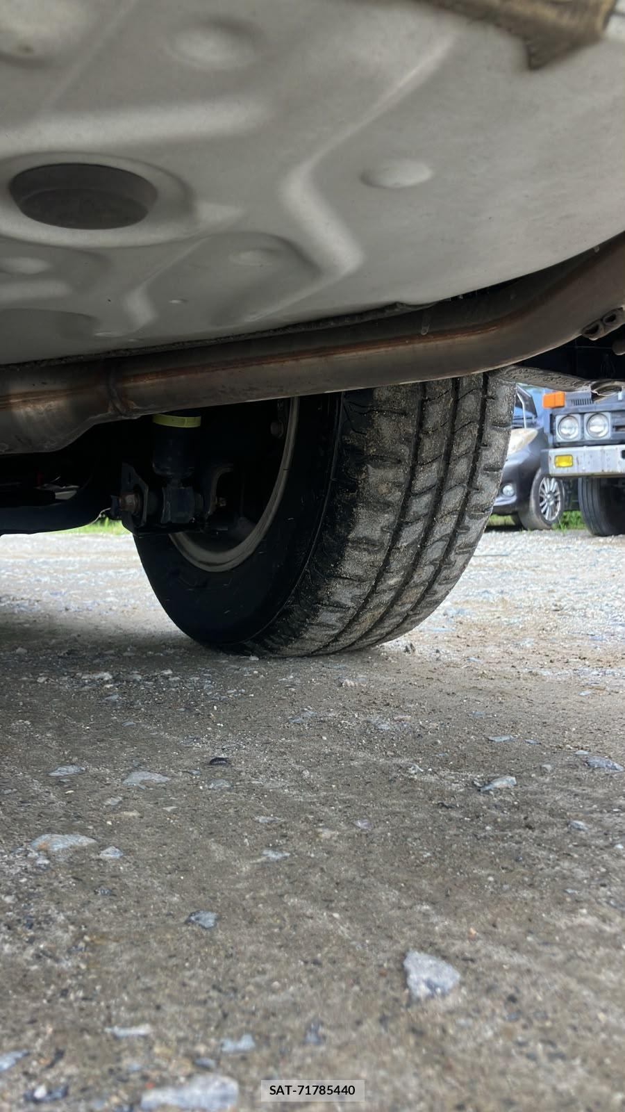 Toyota VOXY 2019-04 7175241-29