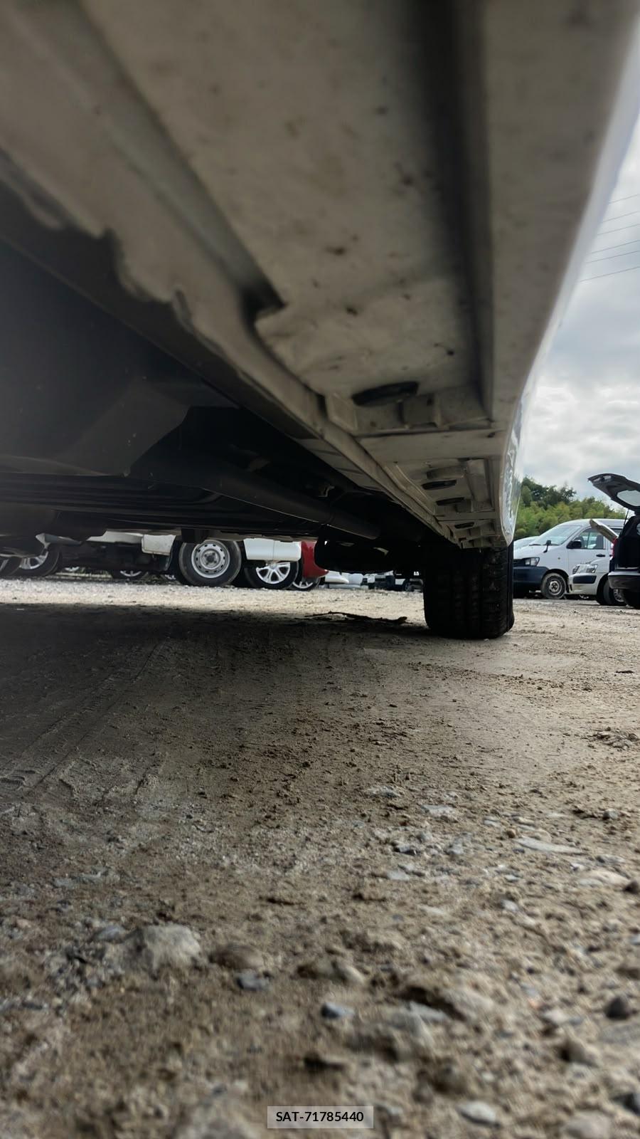 Toyota VOXY 2019-04 7175241-31