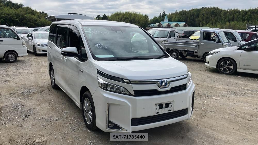 Toyota VOXY 2019-04 7175241-6