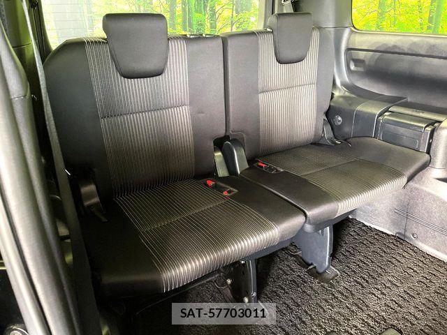 Toyota VOXY 2019-08 7964339-9