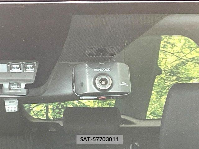 Toyota VOXY 2019-08 7964339-6