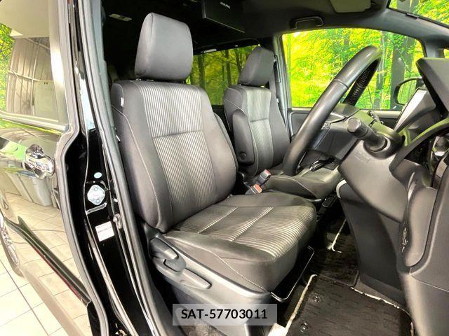 Toyota VOXY 2019-08 7964339-7