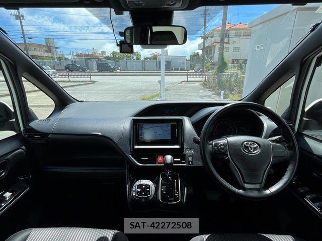 Toyota VOXY 2019-09 7964337-1
