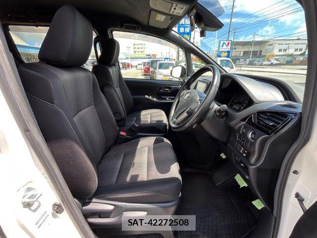 Toyota VOXY 2019-09 7964337-8