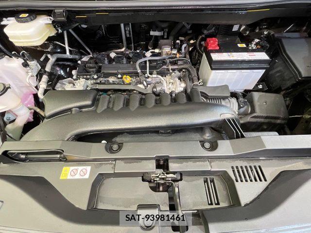 Toyota VOXY 2023-12 7964329-17