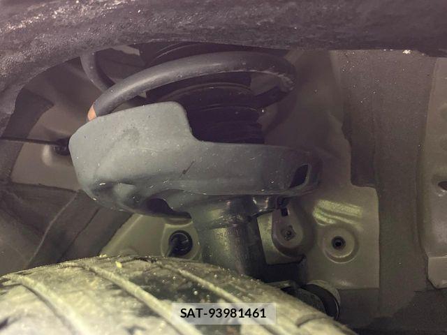 Toyota VOXY 2023-12 7964329-19