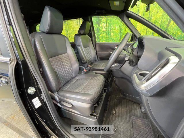 Toyota VOXY 2023-12 7964329-8